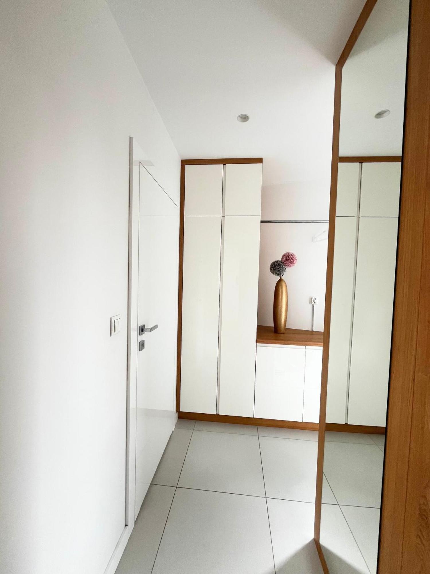 Luksusowy Apartament Z Jacuzzi By Jacek Budek Apartment Gdynia Bagian luar foto